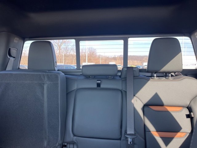 Used 2025 GMC Sierra 1500 AT4 w/ AT4 Premium Package image 16