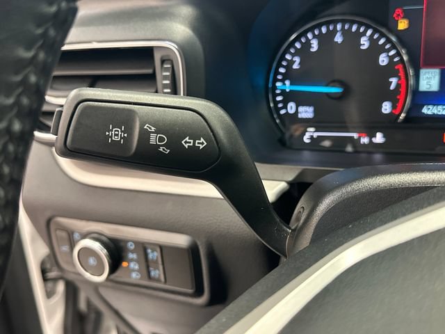 Used 2023 Ford Explorer XLT w/ Equipment Group 202A AWD/4WD image 38