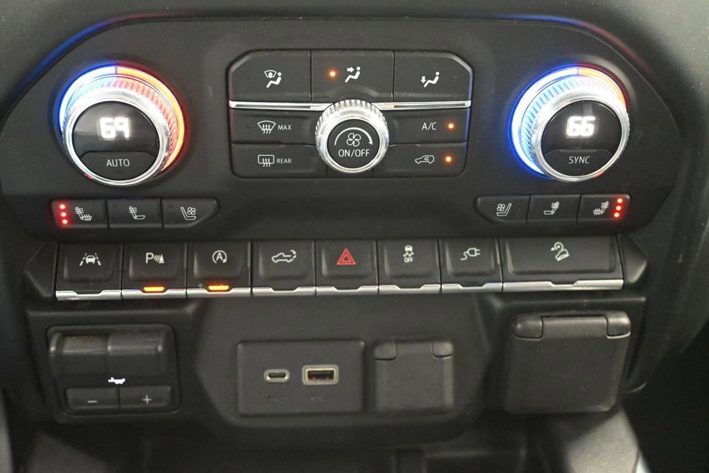 Used 2019 GMC Sierra 1500 Denali w/ Driver Alert Package II AWD/4WD image 15
