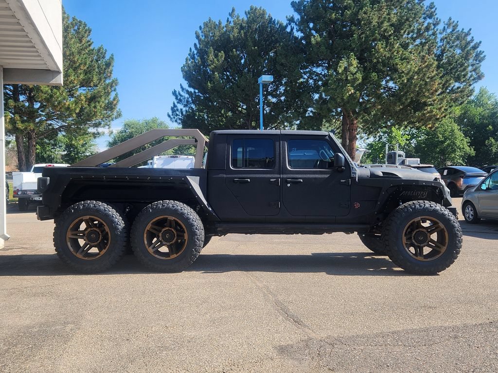 Used 2021 Jeep Gladiator Sport AWD/4WD image 2