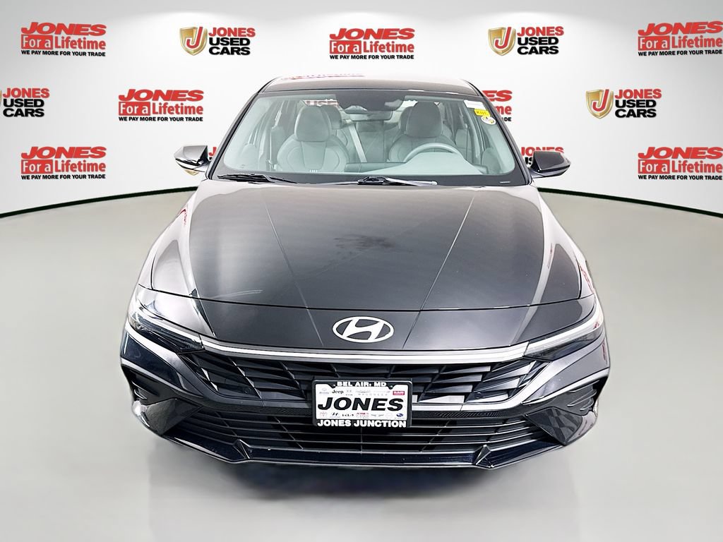 Used 2024 Hyundai Elantra SEL FWD image 12