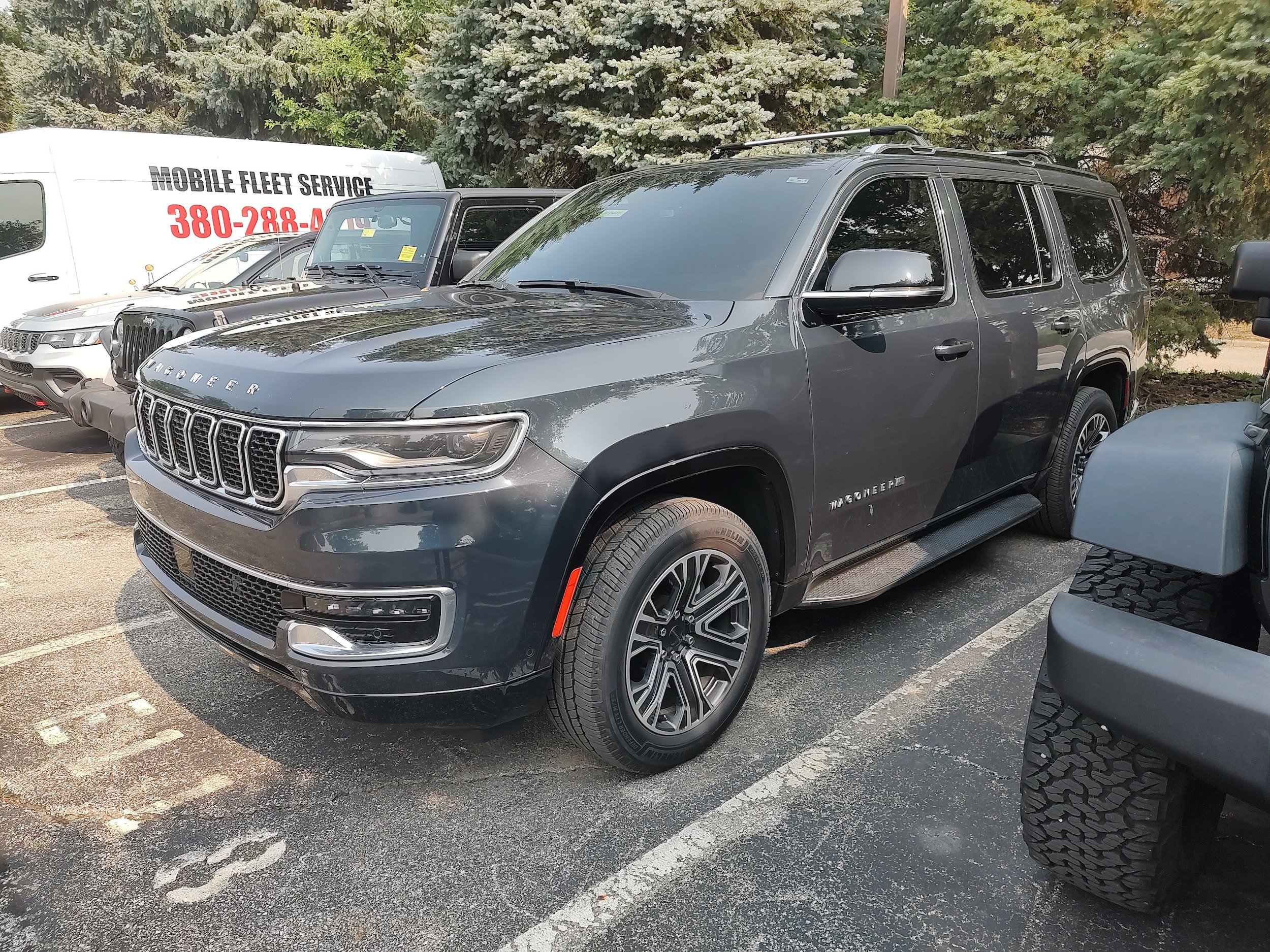 Used 2023 Jeep Wagoneer 4WD w/ Premium Group I