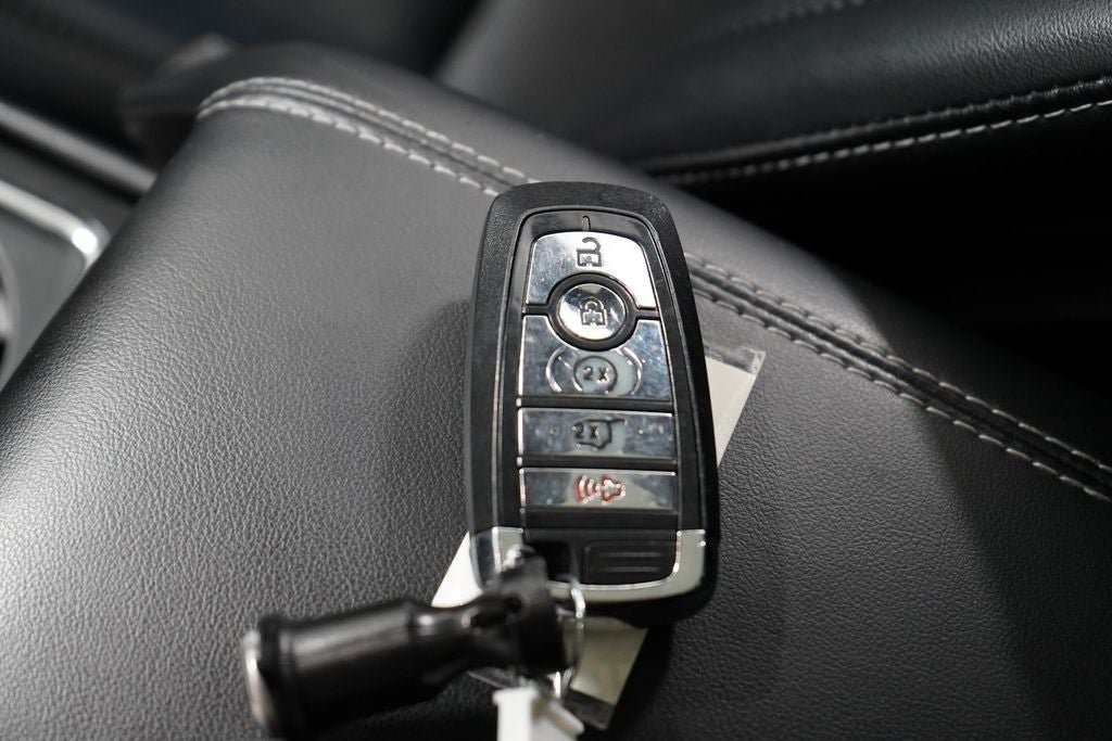 Used 2020 Lincoln Corsair FWD w/ Premium Package image 28