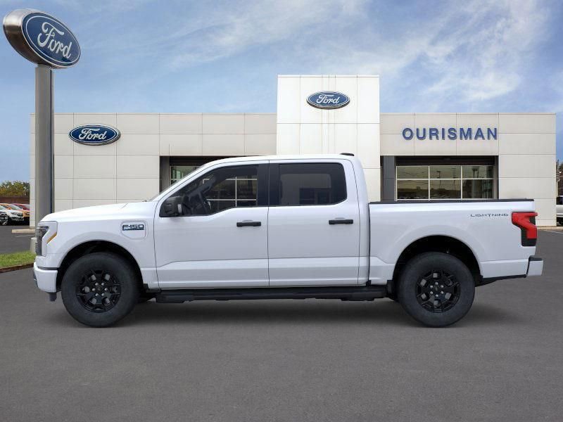 New 2025 Ford F150 Lightning XLT image 4