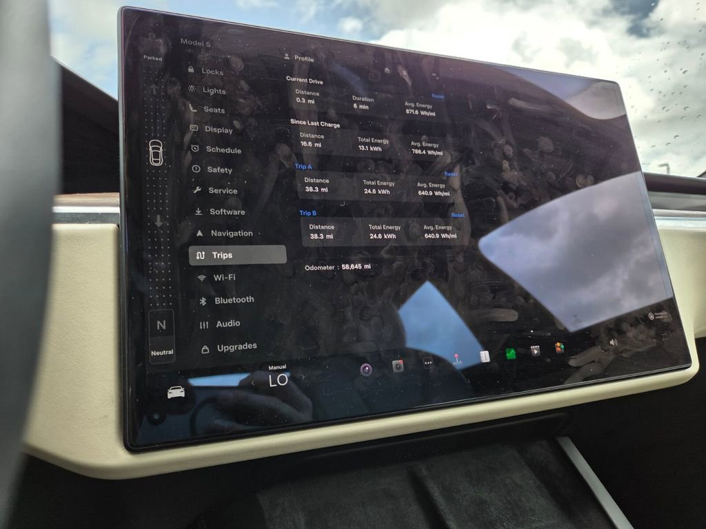 Used 2023 Tesla Model S image 30