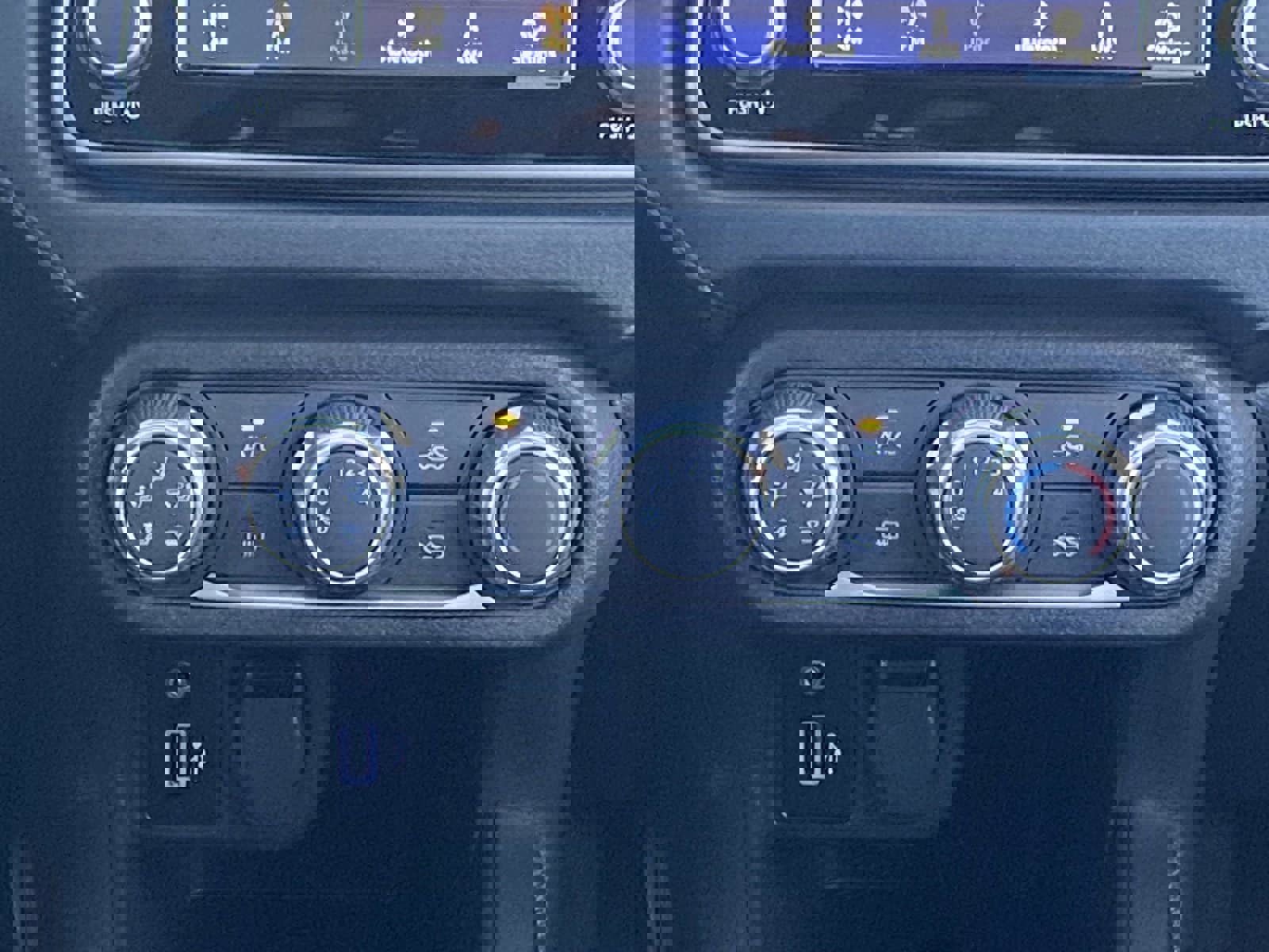 Certified 2025 Nissan Versa S w/ Trunk Package image 24