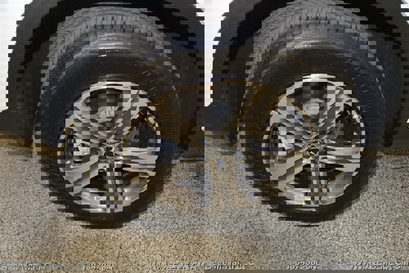 Used 2019 Mercedes-Benz GLC 300 image 40