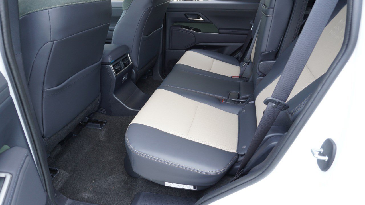 Certified 2025 Lexus GX 550 AWD/4WD image 29
