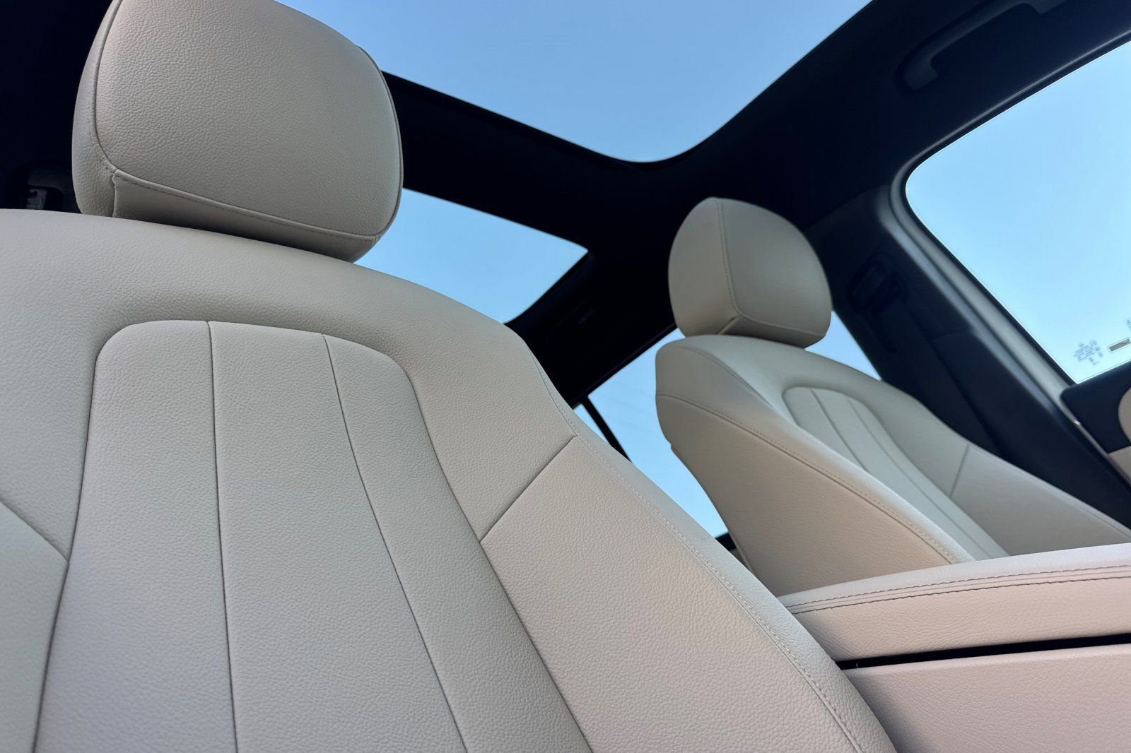 New 2026 Mercedes-Benz GLB 250 image 31