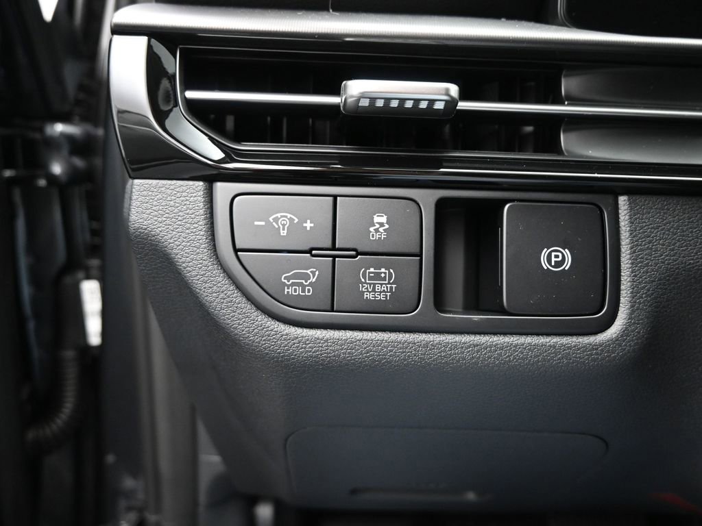 New 2026 Kia Sportage EX image 31