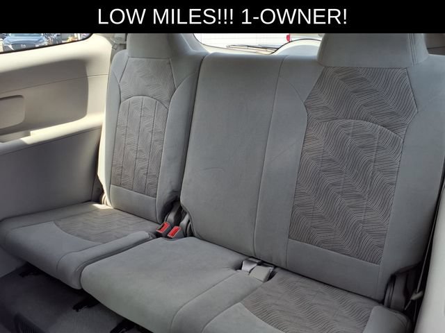Used 2015 Buick Enclave Convenience FWD image 16