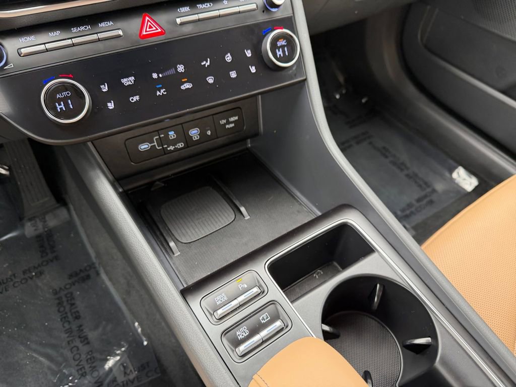Certified 2025 Hyundai Sonata Limited FWD image 14