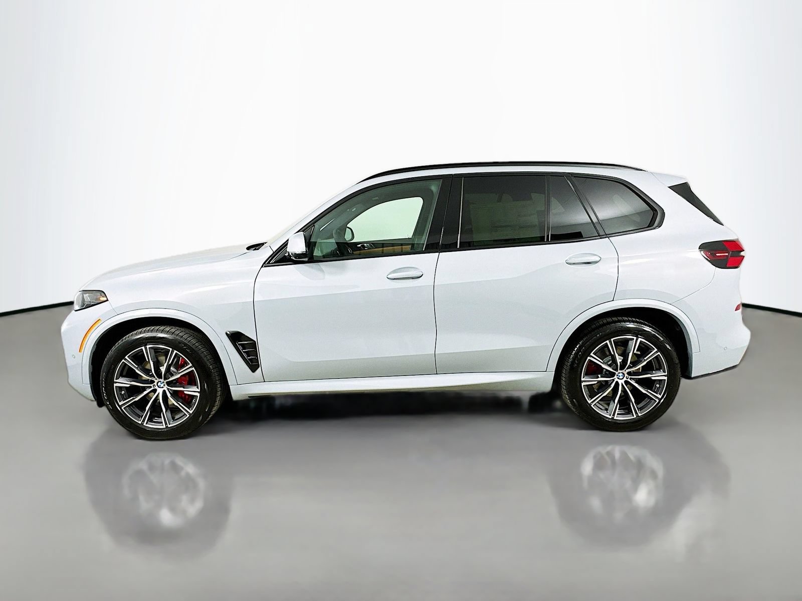 New 2026 BMW X5 xDrive40i w/ Executive Package AWD/4WD image 8