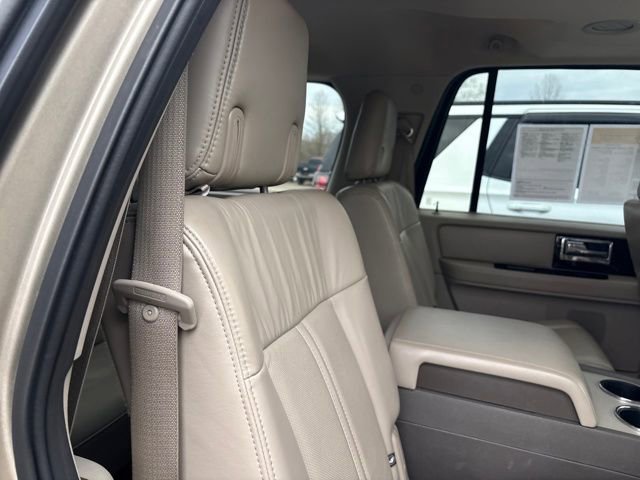Used 2017 Lincoln Navigator L Select image 10