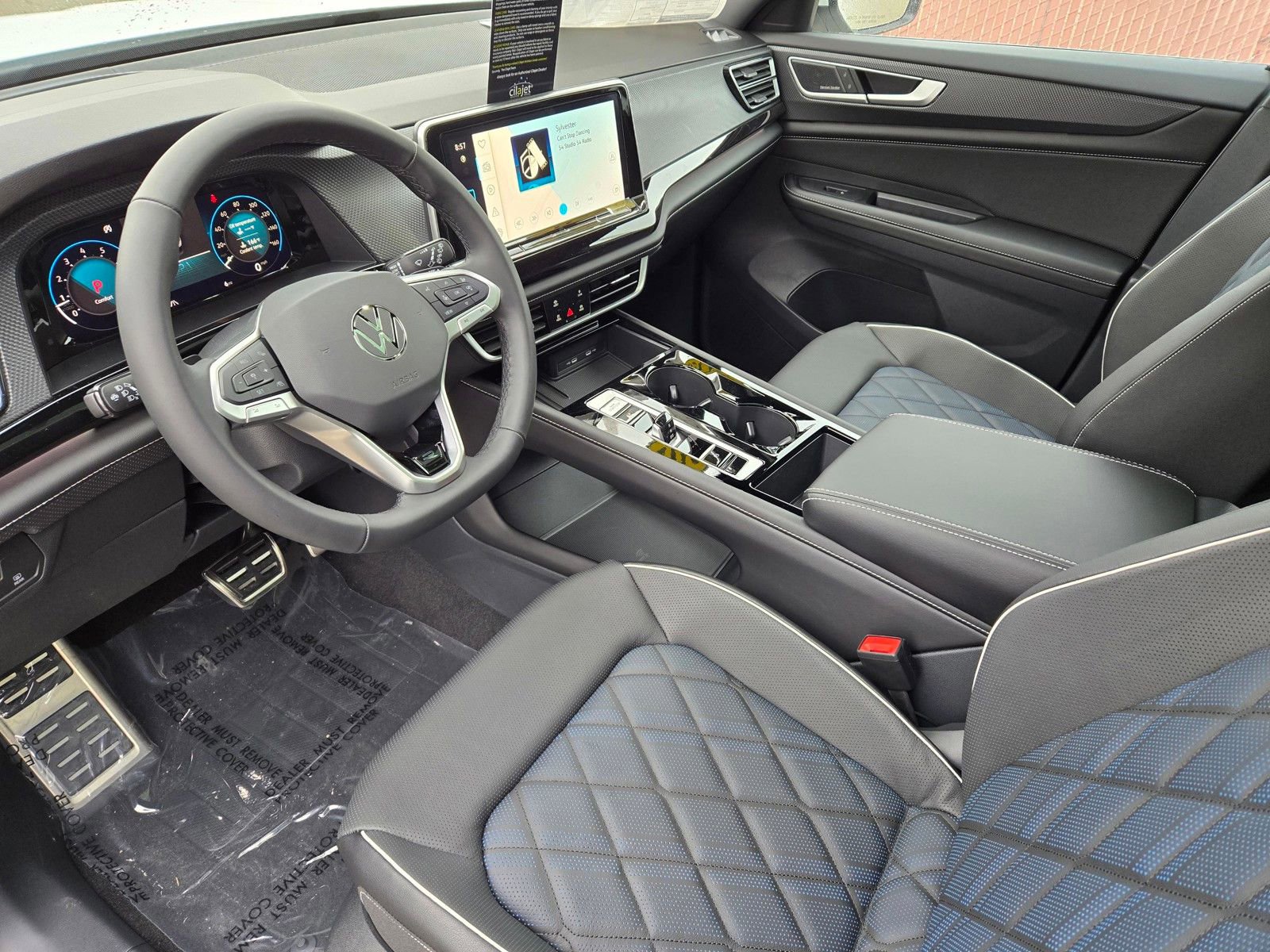 New 2026 Volkswagen Atlas Cross Sport SEL Premium R-Line image 11