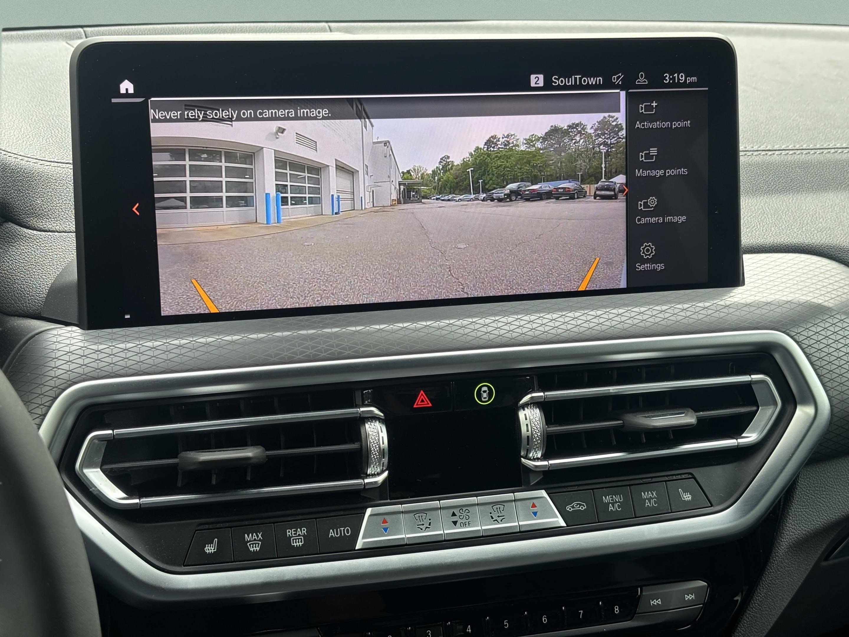 Used 2025 BMW X4 M40i w/ Premium Package image 16