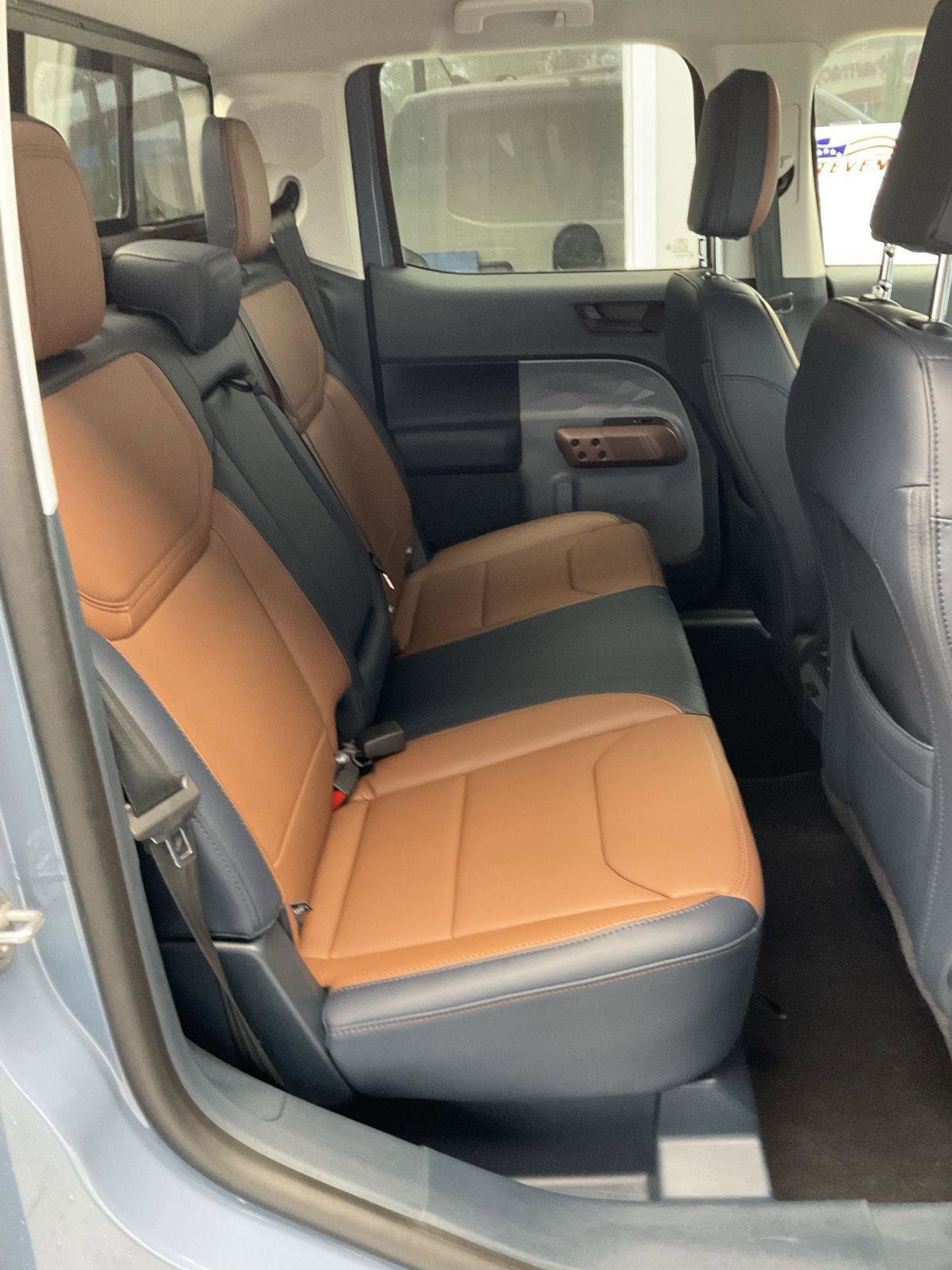 Used 2024 Ford Maverick Lariat FWD image 14