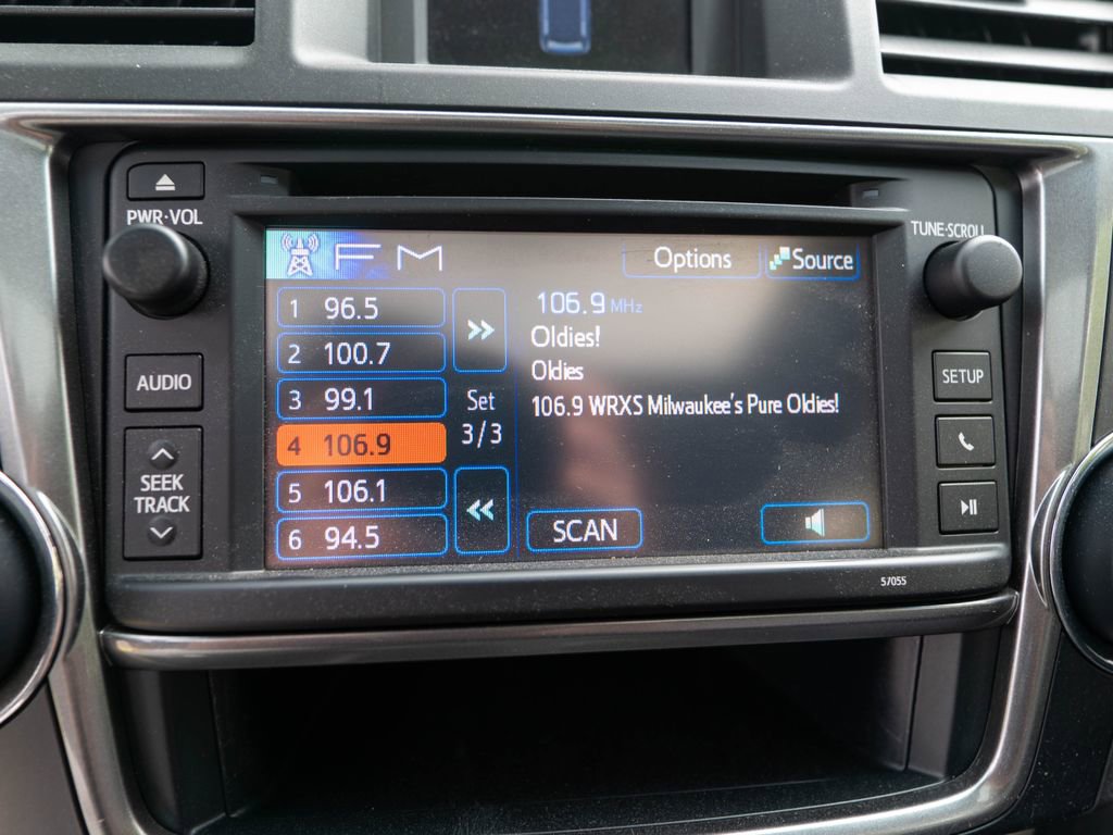 Used 2013 Toyota Highlander SE AWD/4WD image 31