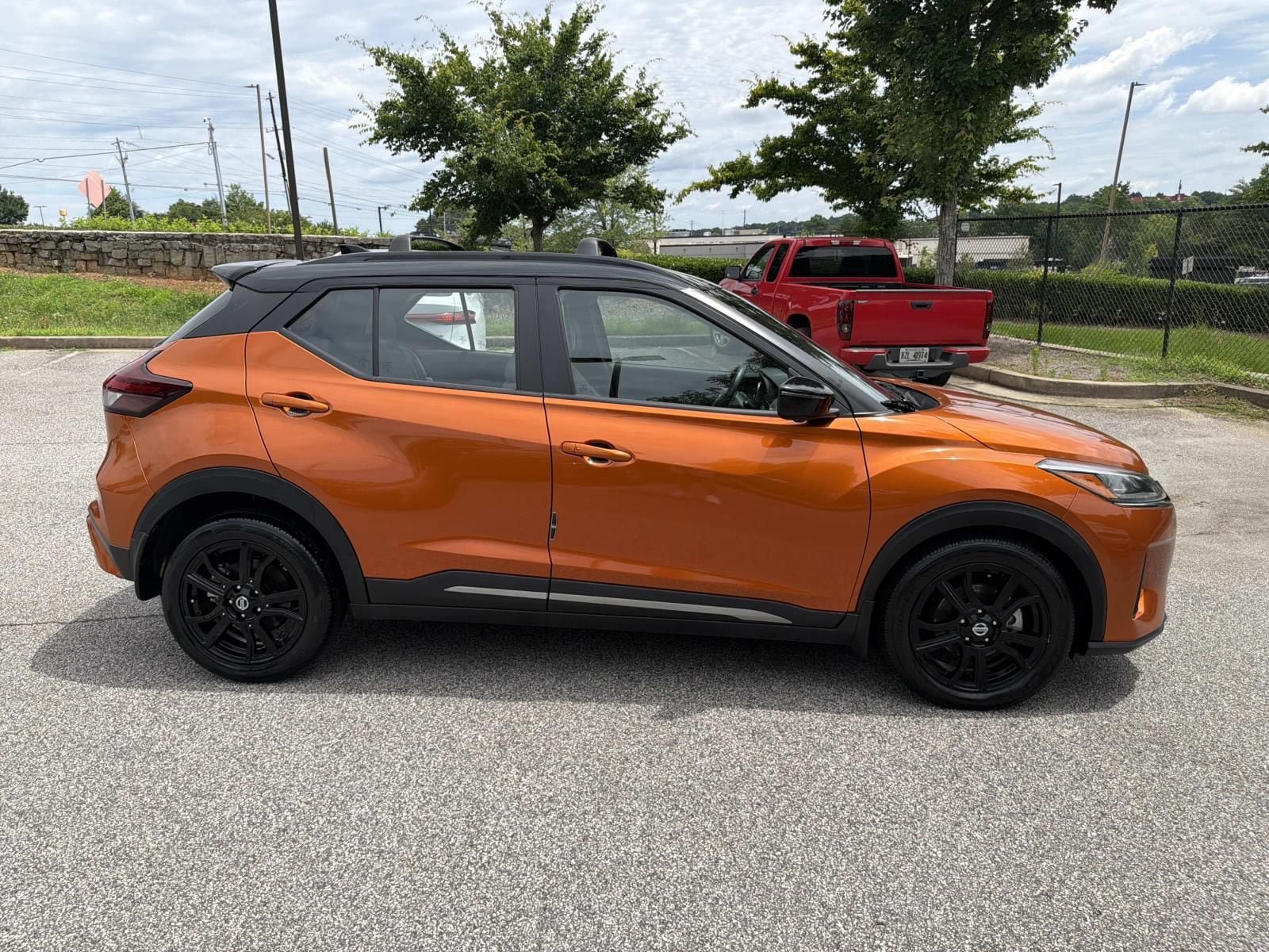 Used 2021 Nissan Kicks SR w/ SR Premium Package FWD image 8