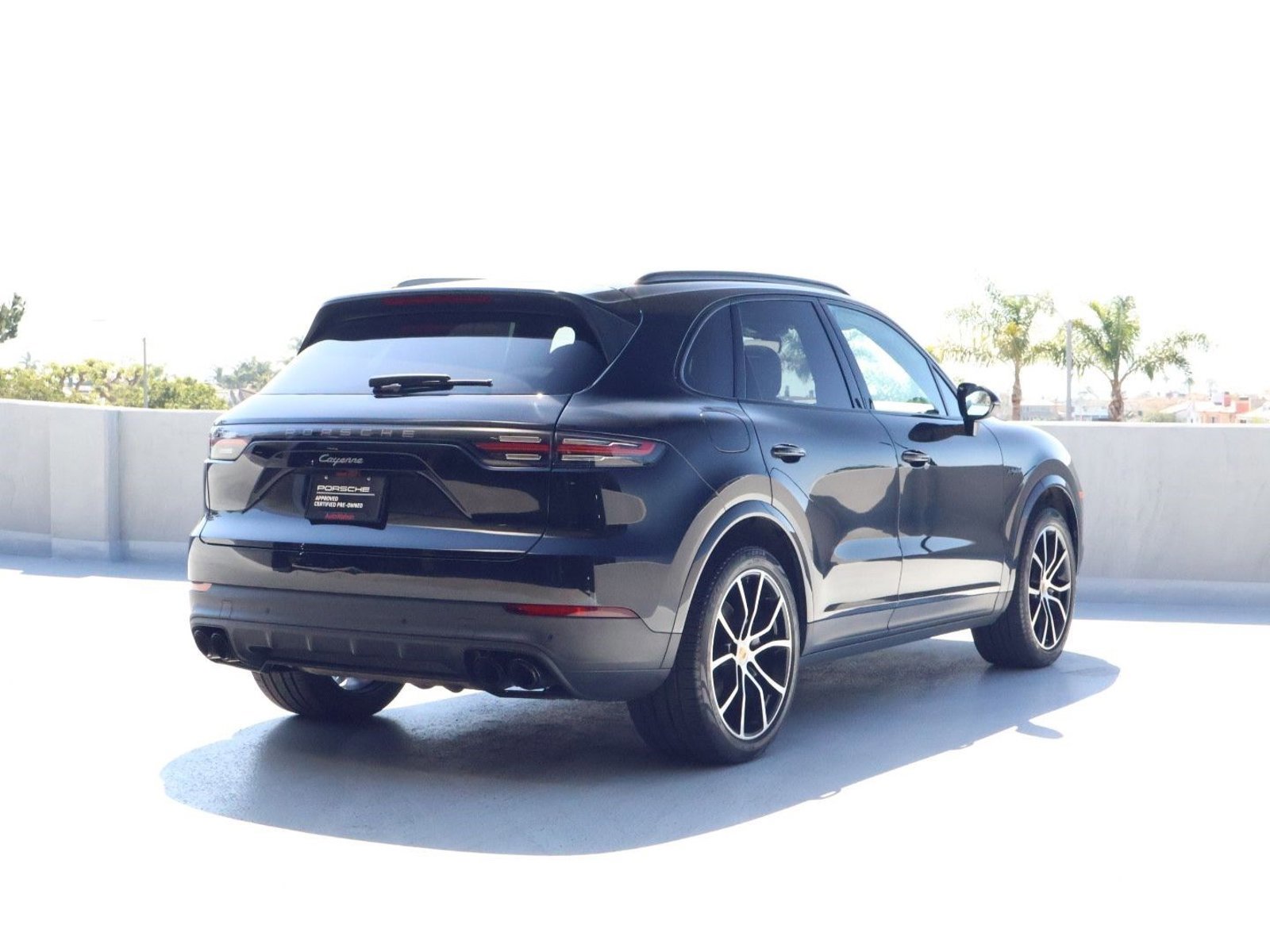 Certified 2023 Porsche Cayenne E-Hybrid image 9