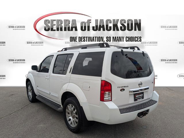 Used 2008 Nissan Pathfinder SE w/ Leather Pkg image 2