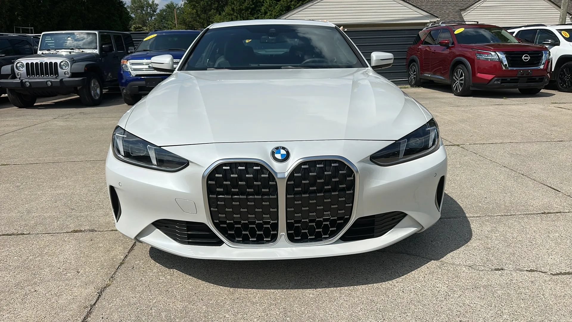 Used 2025 BMW 430i Coupe w/ Premium Package RWD image 2