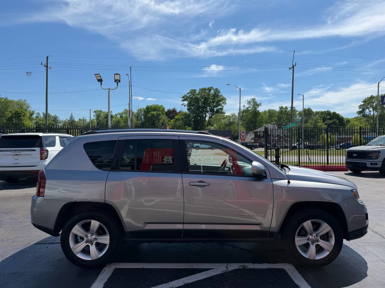 Used 2015 Jeep Compass High Altitude AWD/4WD image 4