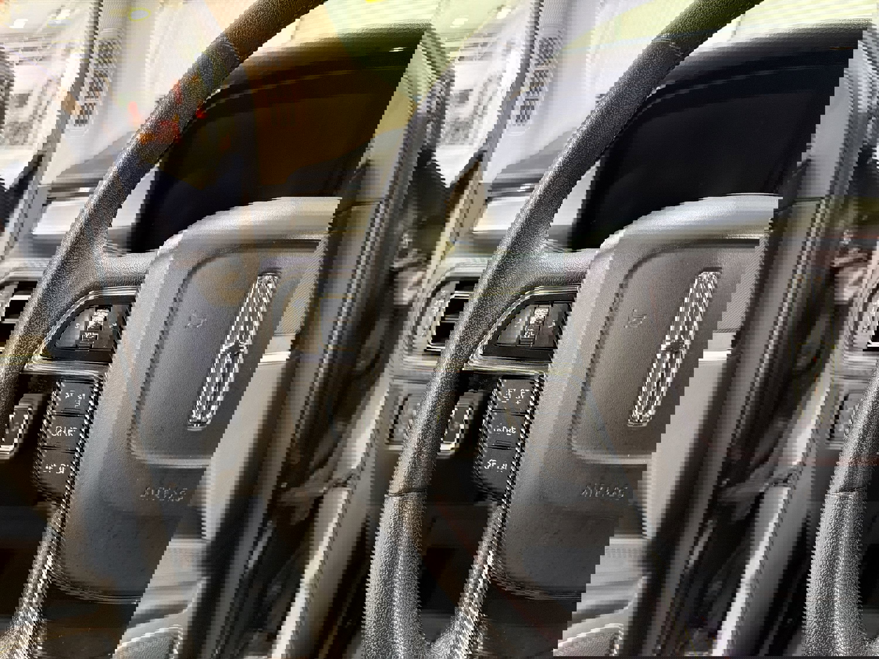 Used 2022 Lincoln Nautilus FWD w/ Premium Package image 14