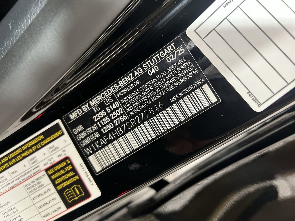 Used 2025 Mercedes-Benz C 300 4MATIC Sedan image 33