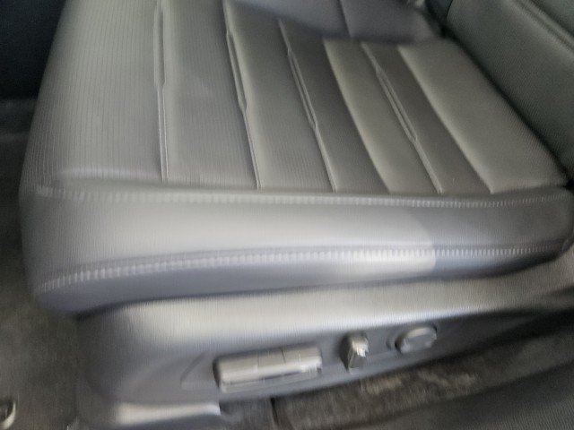 Used 2024 Honda CR-V EX-L image 30