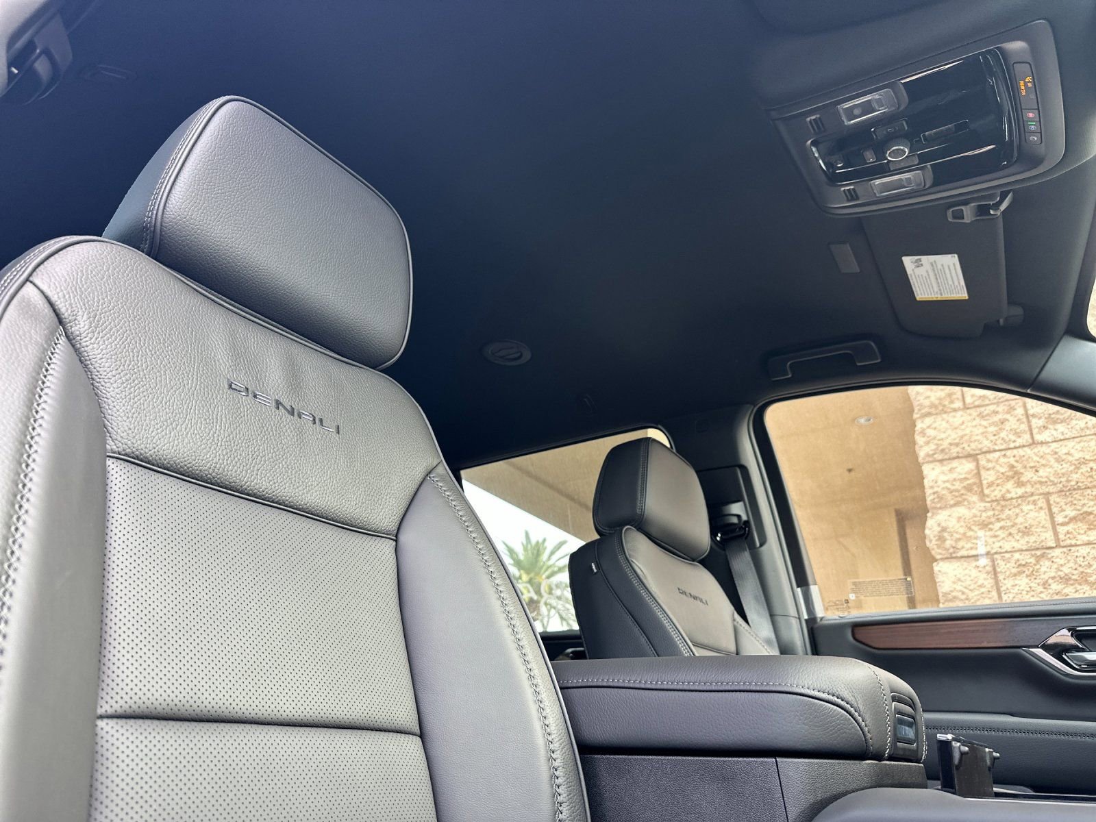 New 2026 GMC Yukon XL Denali AWD/4WD image 18