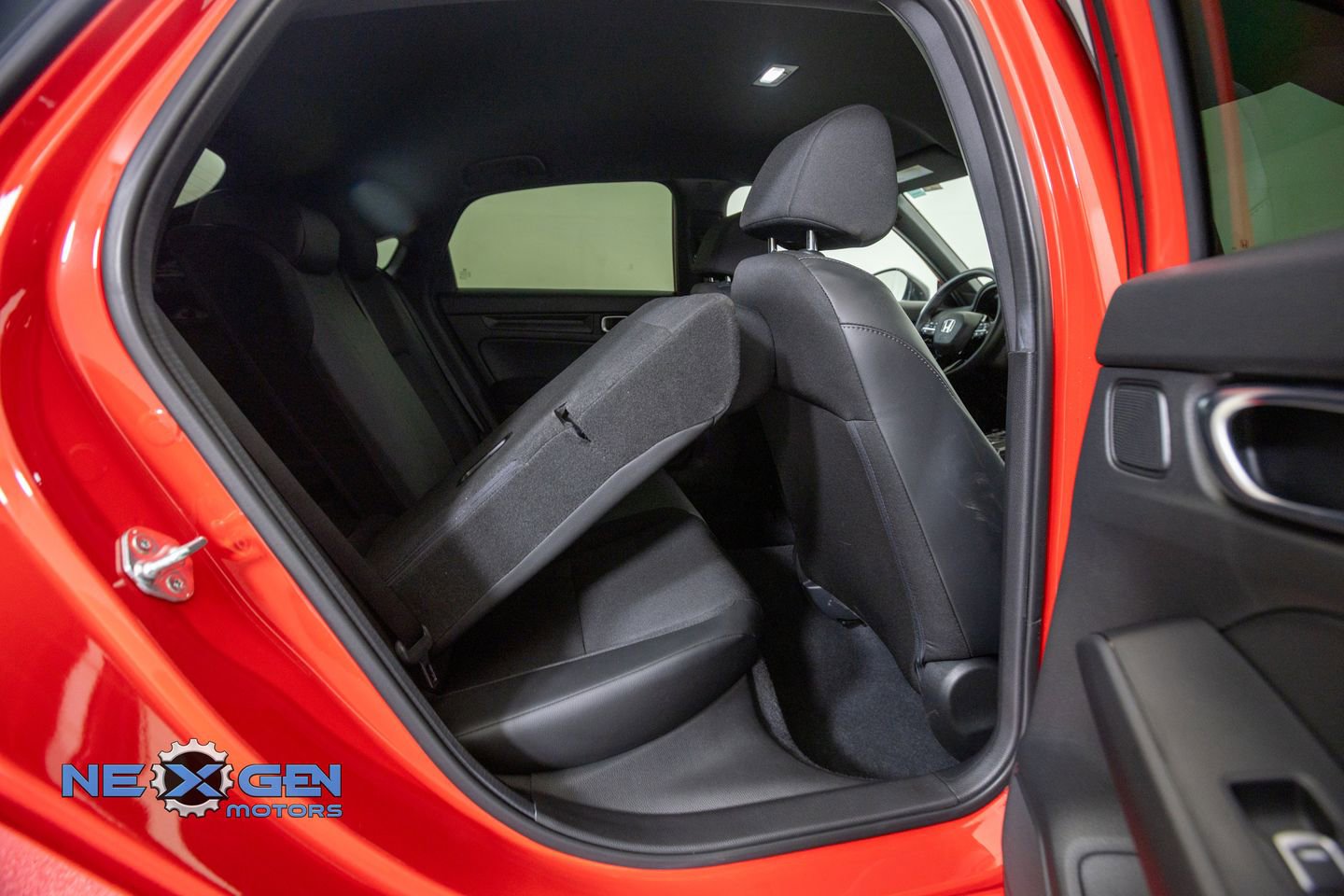 Used 2025 Honda Civic Sport image 36
