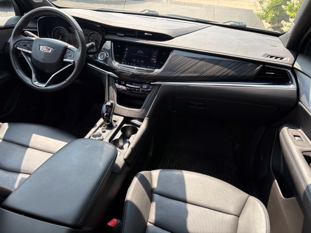 Certified 2024 Cadillac XT6 Premium Luxury w/ LPO, Floor Liner Package AWD/4WD image 24