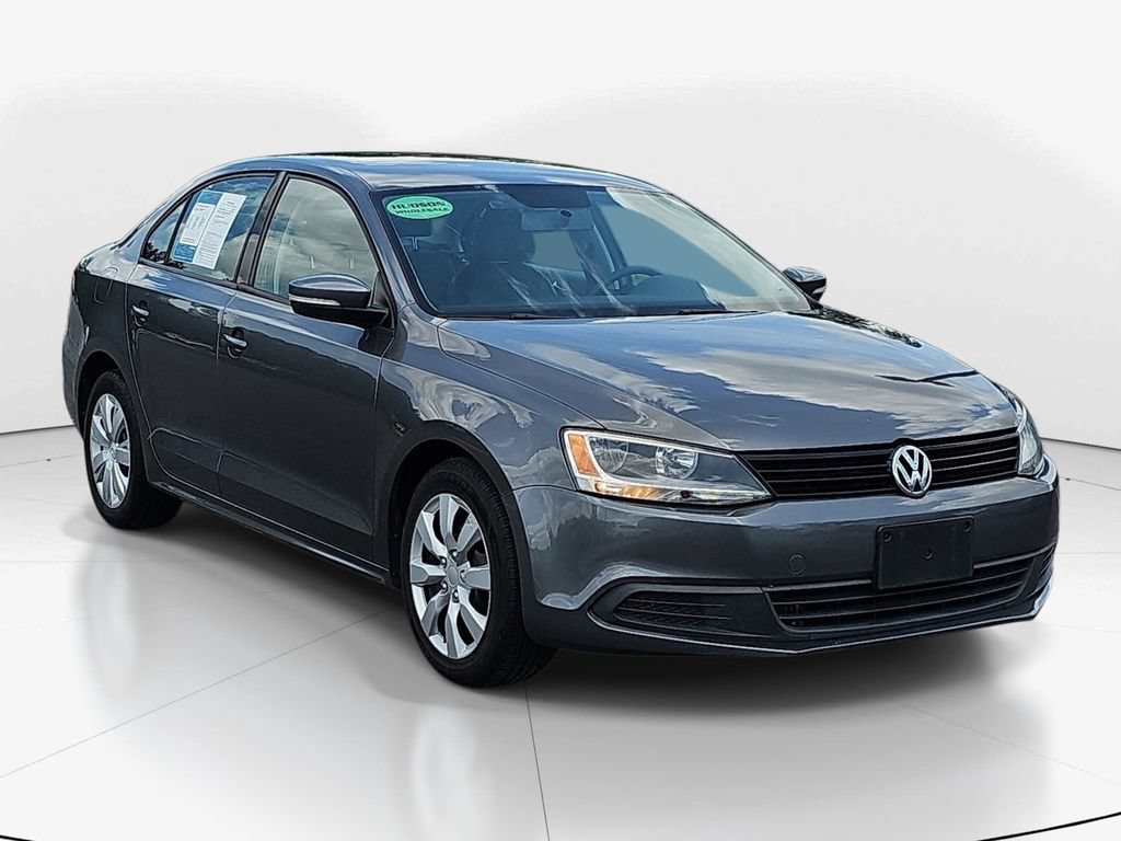 Used 2011 Volkswagen Jetta SE FWD image 4