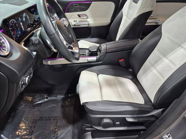Used 2022 Mercedes-Benz GLB 250 image 16