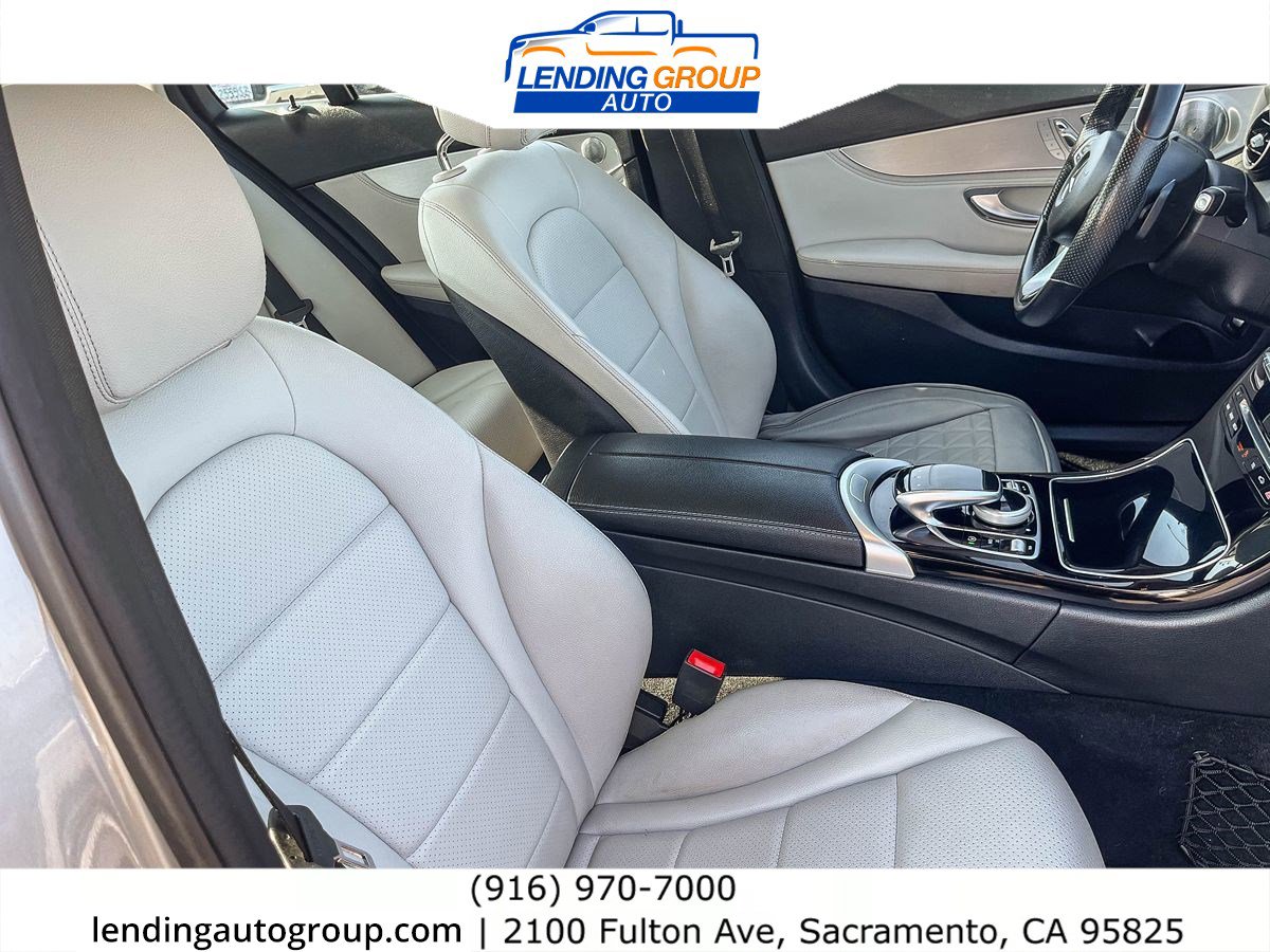 Used 2015 Mercedes-Benz C 300 4MATIC Sedan image 15
