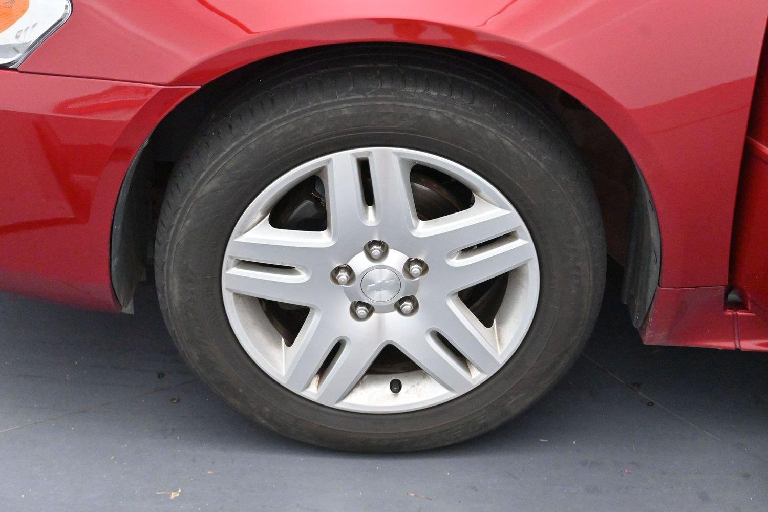 Used 2013 Chevrolet Impala LT w/ LT Sunroof Package FWD image 27