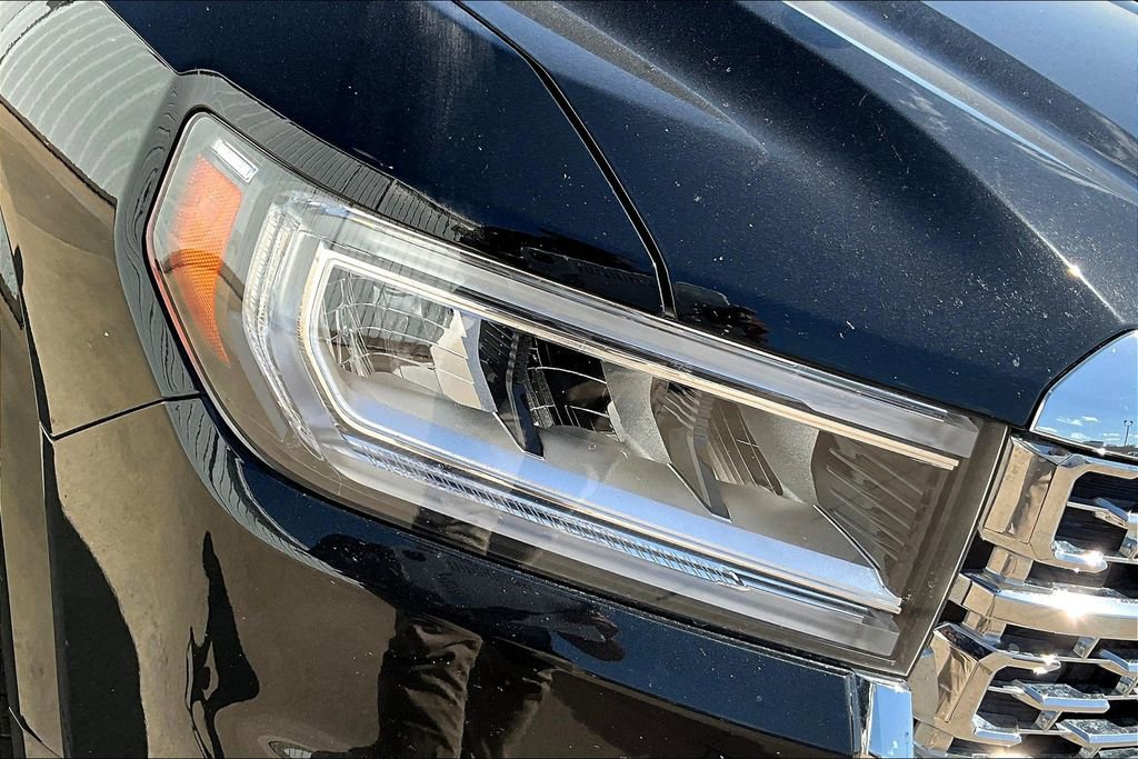 Used 2023 GMC Acadia Denali image 39