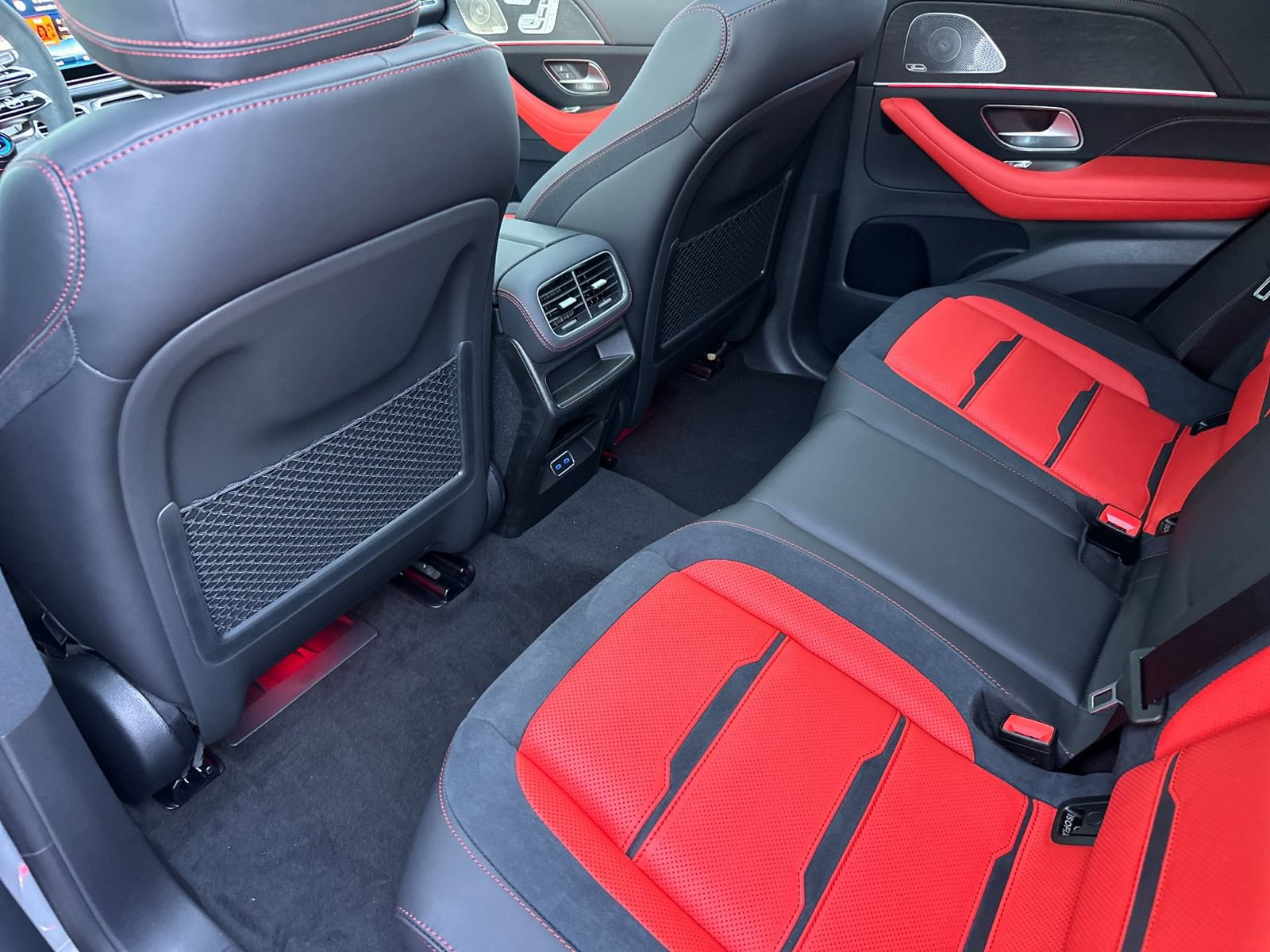 New 2026 Mercedes-Benz GLE 53 AMG 4MATIC Coupe image 12
