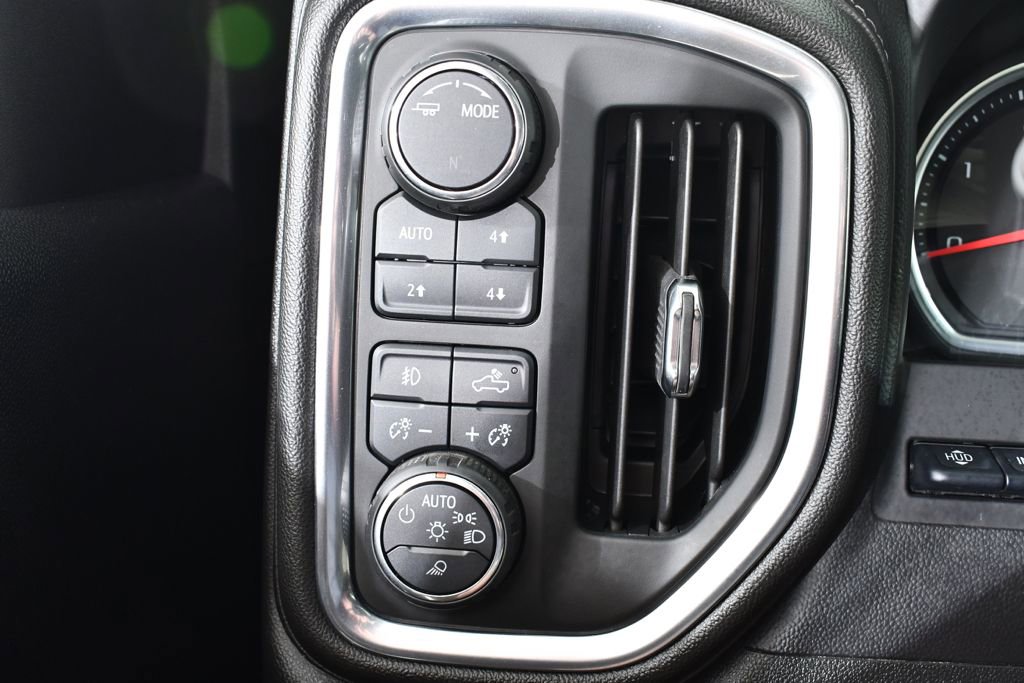 Used 2020 Chevrolet Silverado 3500 High Country AWD/4WD image 29