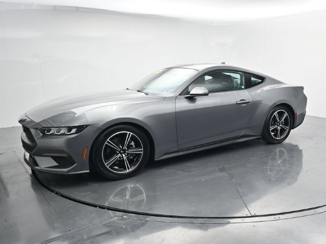 Certified 2024 Ford Mustang Coupe RWD image 4