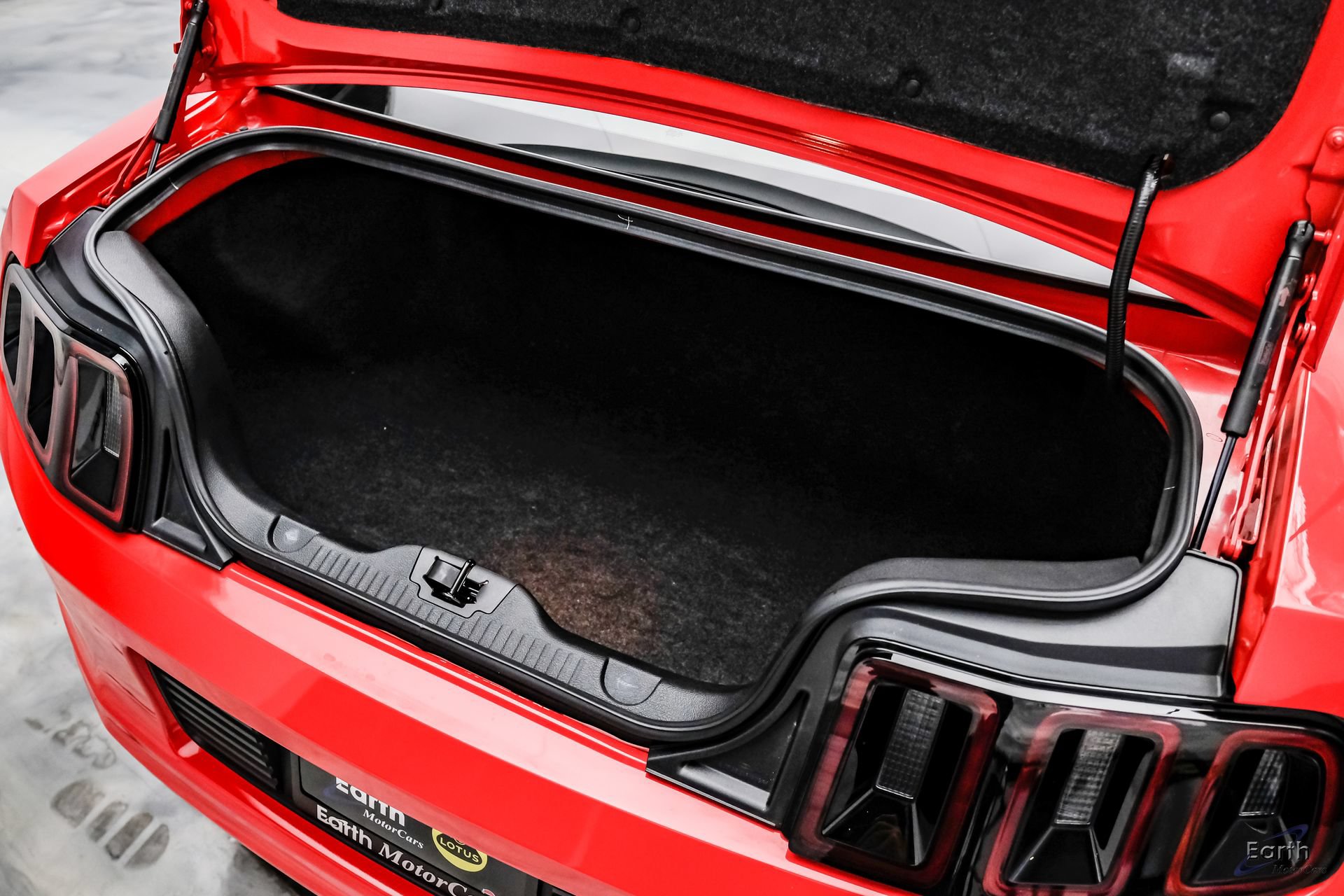 Used 2013 Ford Mustang Boss 302 w/ Boss 302 Accessory Pkg RWD image 99
