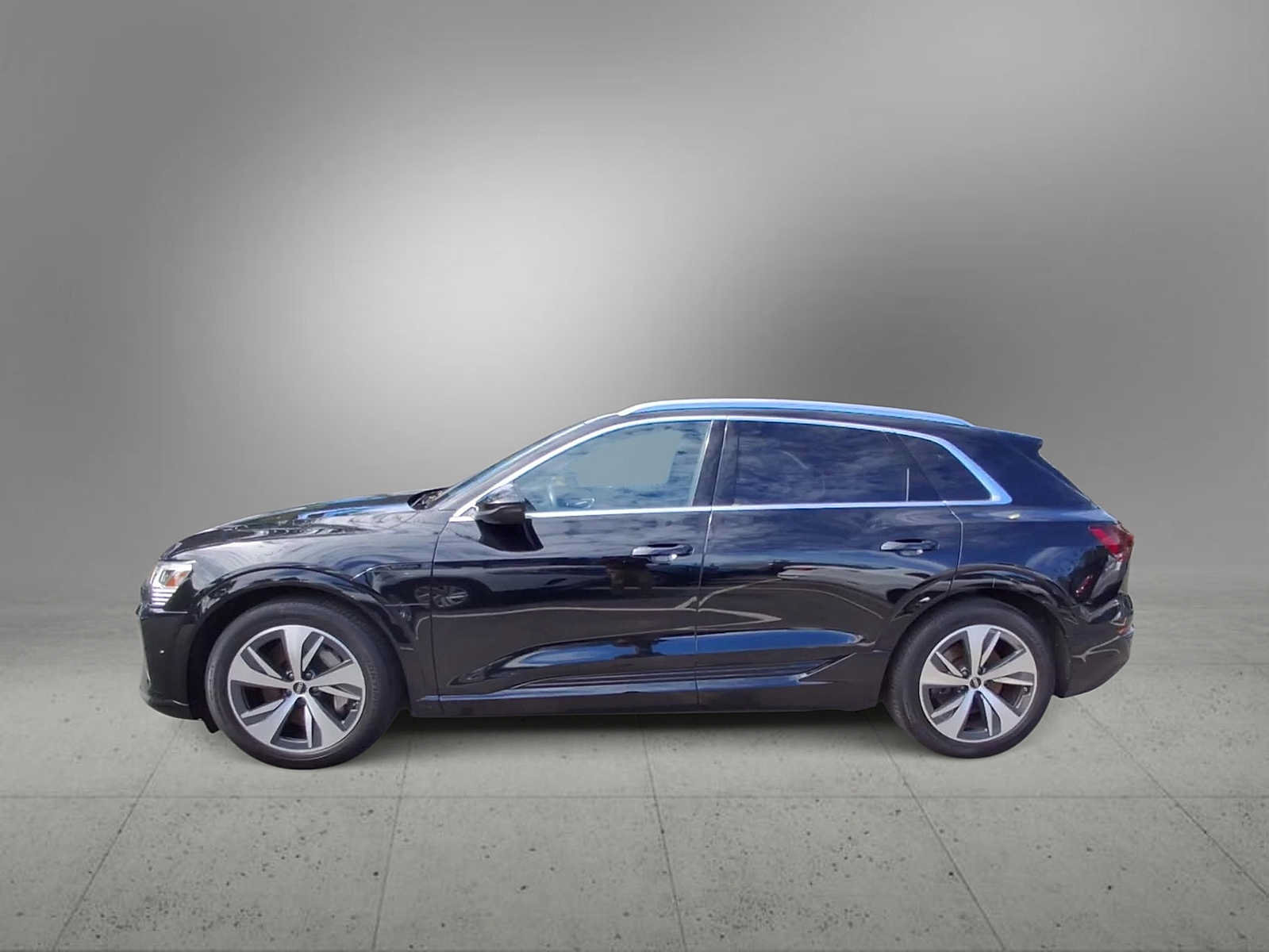 Used 2024 Audi Q8 e-tron Premium Plus w/ Premium Plus Package AWD/4WD image 5