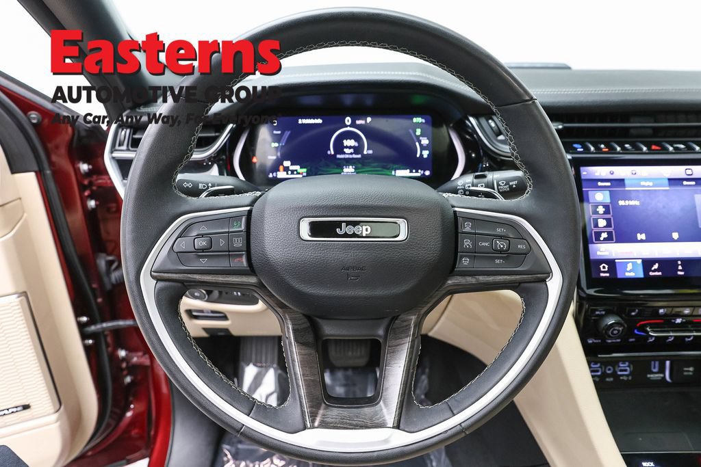 Used 2023 Jeep Grand Cherokee 4WD 4xe w/ Luxury Tech Group II image 12
