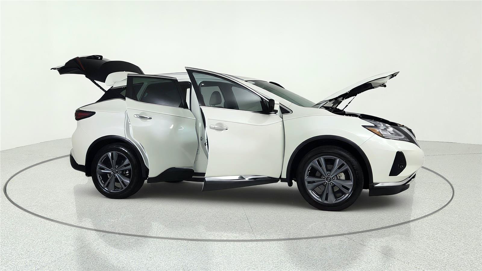 Used 2023 Nissan Murano Platinum w/ Cargo Package FWD image 15