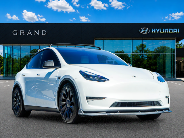 Used 2022 Tesla Model Y Performance AWD/4WD image 8