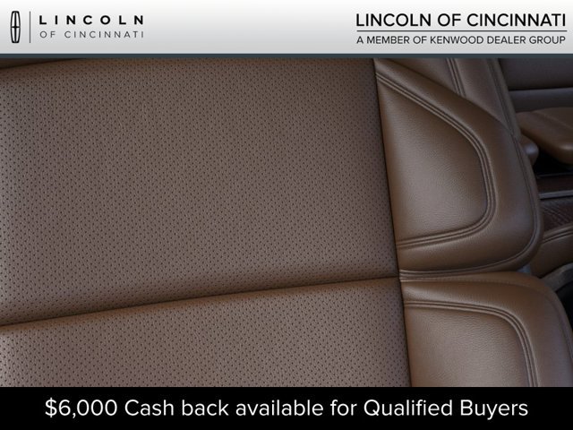 New 2026 Lincoln Navigator L Reserve AWD/4WD image 16