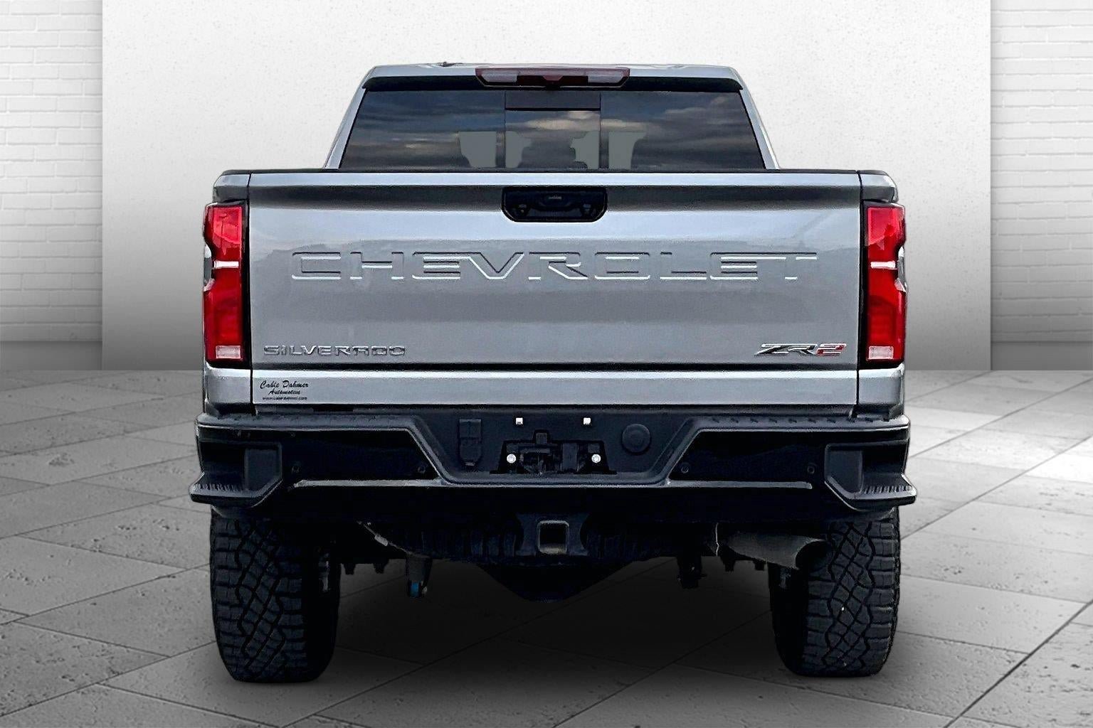 Used 2025 Chevrolet Silverado 2500 ZR2 AWD/4WD image 3