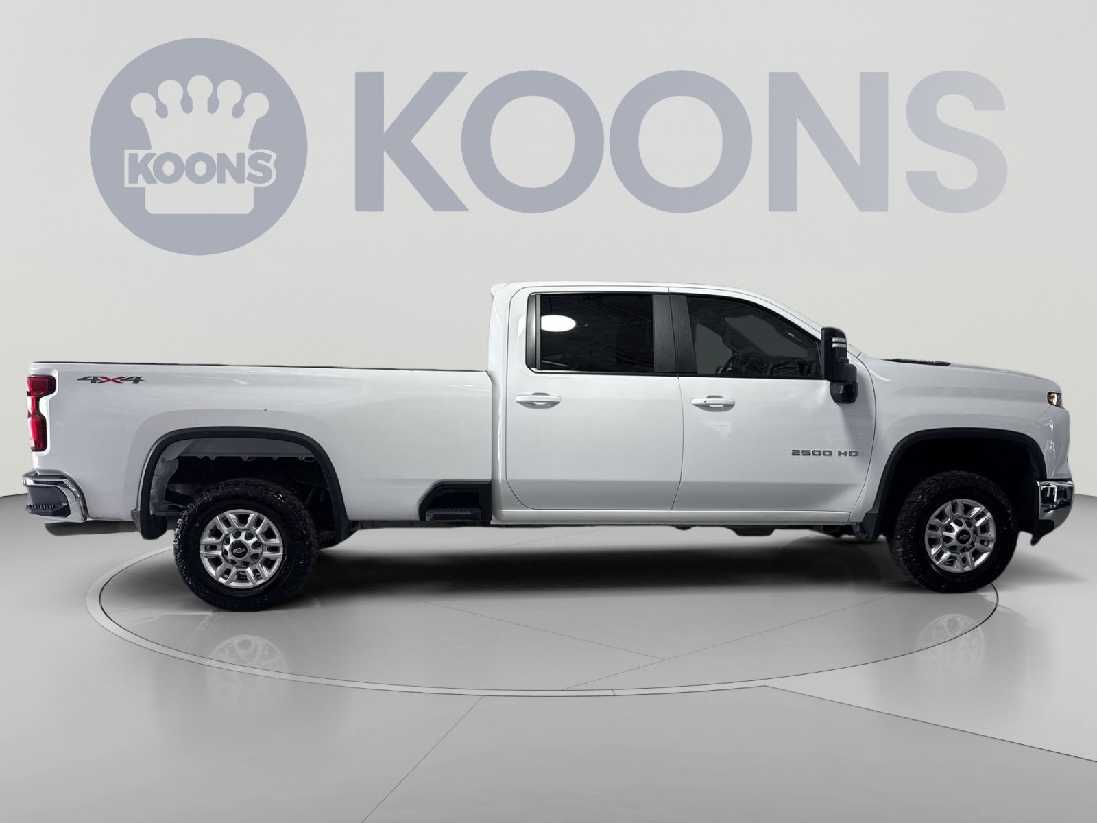 Used 2024 Chevrolet Silverado 2500 LT AWD/4WD image 12