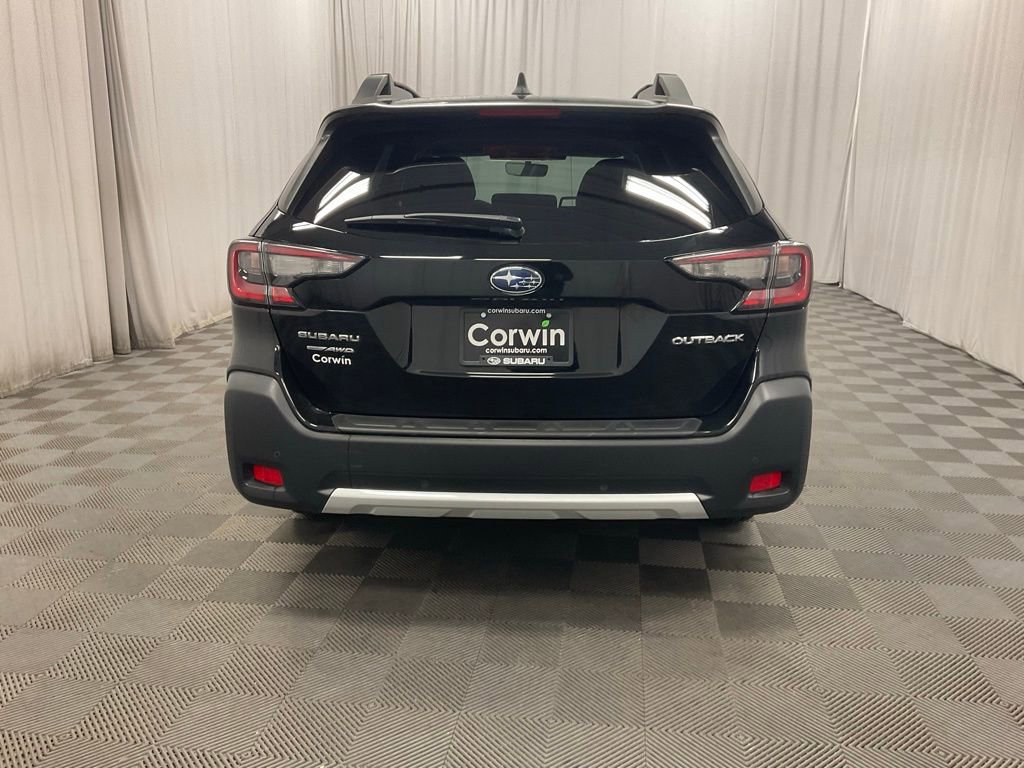 Used 2024 Subaru Outback Limited image 3